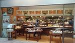 QUEEN ALICE shop.JPG